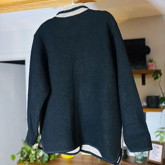 Vintage Wool and Bouclé Cardigan with Embroidery – Size XL - Picture 7 of 9